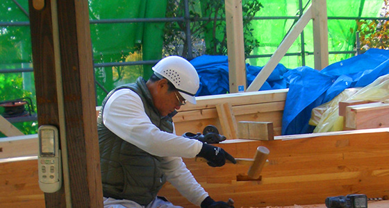 “木”の温もり“時間（とき）”の温もり