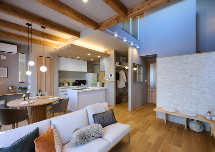 北辰工務店内観